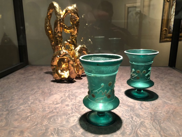 Green goblets from the 3rd century