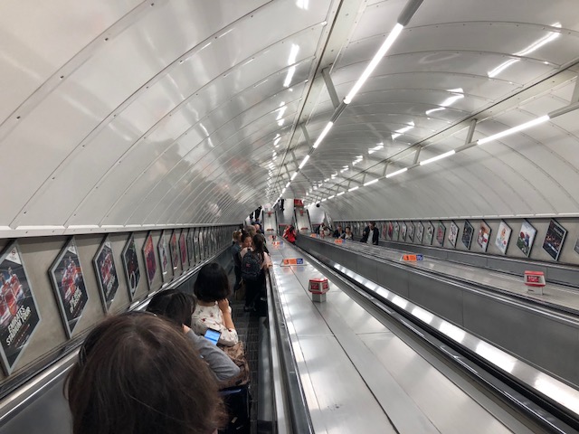 Subway escalator 