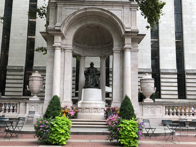 Statue of William Cullen Bryant 